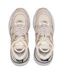 Beige de zapatillas de deporte de cenizas