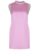 Selvportrettkjole laget av polyester.