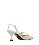 Alohas With Heel Beige
