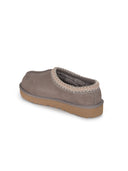UGG "Tasman" muilezels gemaakt van suede.