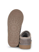 UGG "Tasman" muilezels gemaakt van suede.