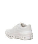 Op sneakers wit