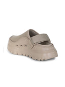 Ugg "Peak mod" tøfler laget av stoff og gummi