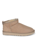 STIVALI UGG "Classic Ultra Mini" realizzato in pelle scamosciata
