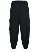 Y 3 byxor gjorda av polyester.