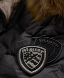 Blauer Kristin