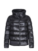 Herno down jas gemaakt van ultra licht nylon