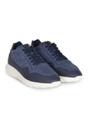 Hogan sneakers gemaakt in Nubuck.