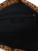 Bolsa de "mini embrague" de Pinko hecha de gamuza.