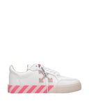Gebroken witte sneakers