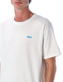 Obbedisci a magliette e polos bianche