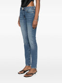 Siete jeans flacos de Roxanne