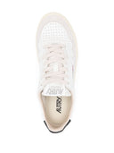 Médaillé Autry Low Leather et Sneakers en daim