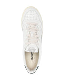 Sneaker in pelle bassa medaglia di autry