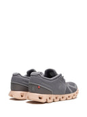 En fonctionnant des baskets Cloud5