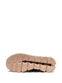 En fonctionnant des baskets Cloud5