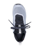 In esecuzione di sneaker Cloudultra 2