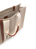 Botón de lona grande Chloè Woody