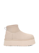 Ugg Australia أحذية منتفخة كلاسيكية صغيرة