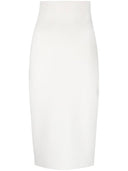 Victoria Beckham montata su gonna lunga