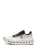 On Running Cloudtilt Sneakers