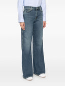 Sette jeans in denim svasati da lotta
