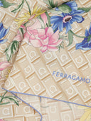 Ferragamo impreso Silk Foulard