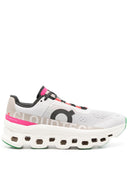 På at køre Cloudmonster sneakers