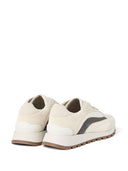 Corridori in pelle scamosciata di Brunello Cucinelli