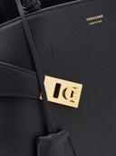 Ferragamo knuffel middellang lederen draagtas