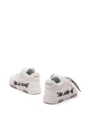 Scarpe da ginnastica in pelle bianco sporco fuori ufficio