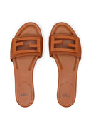 Fendi Claquettes en cuir baguette
