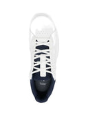 En las zapatillas Roger Advantage