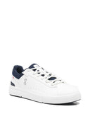 En las zapatillas Roger Advantage