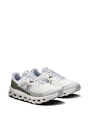 En las zapatillas Cloudvista 2