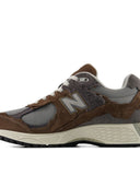 New Balance 2002 Sneakers