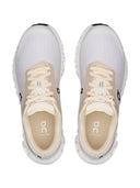 Sulle scarpe da ginnastica Push Cloud 6