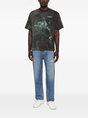 Off-White-T-Shirt mit dunkler Malerei