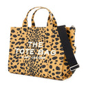 Le fourreau moyen Marc Jacobs Cotton Cheetah