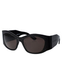 Gli occhiali da sole Balenciaga BB0329 S 001