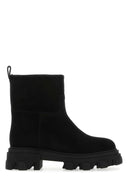 Gia Couture Black Wildleder -Knöchelstiefel