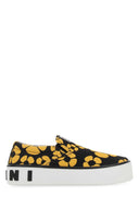 Marni bedruckte Leinwand Slip Ons