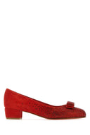 Pompe vara in pelle scamosciata rossa di salvatore ferragamo