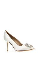 Manolo Blahnik White Satin Hangisi Pumps