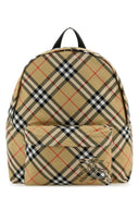 Mochila de verificación de tela bordada de Burberry