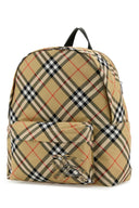 Mochila de verificación de tela bordada de Burberry