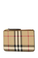 Titular de la tarjeta de lienzo E impreso en Burberry