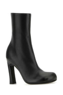 Bottega Veneta Black Leather Nico Kid Botts