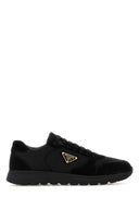 Schwarze Prax-Sneaker aus Nylon und Wildleder von Prada