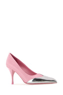 Zapatos de tacón de satén rosa de Prada